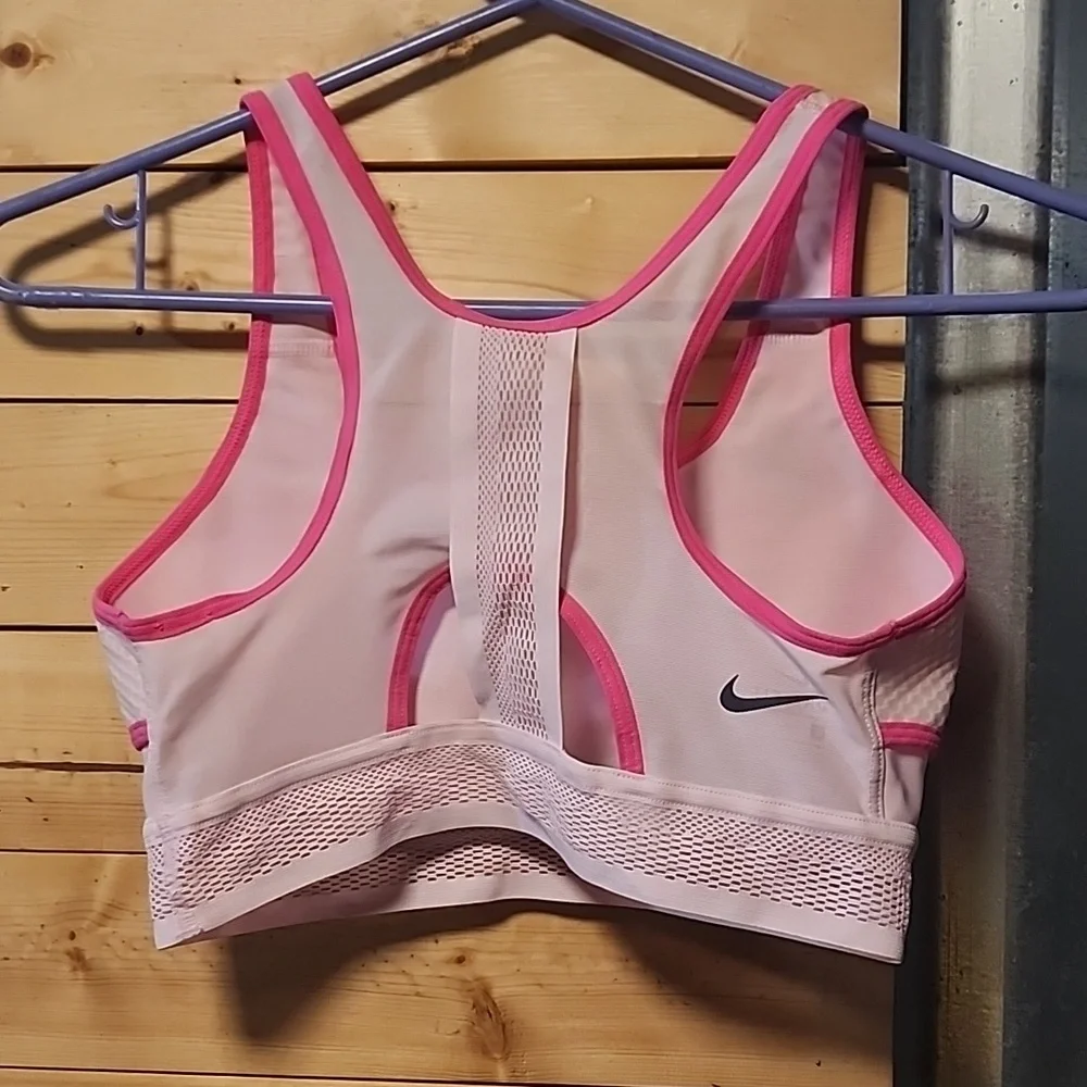 Nike Dri-Fit Sports Bra Pink Size Small NWOT